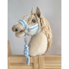 Set für Hobby Horse: Die Halfter A3 mit weißem Pelz + Halfter aus Kordel -weiß-hellblau