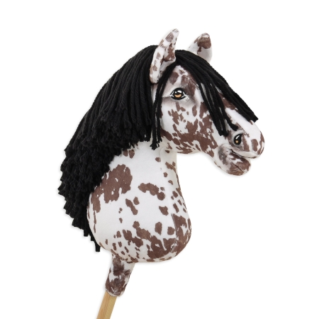 Hobby Horse Großes Pferd auf Stock Premium - Tarant-A3 mit braunen Punkten und einer schwarzen Mähne.